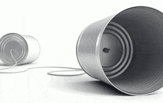 Teléfono con latas